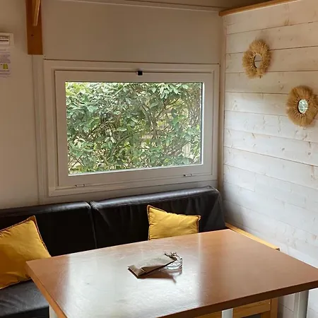 Confort Avec Terrasse - 4 Personnes - Api-1-52-1742 Villegly