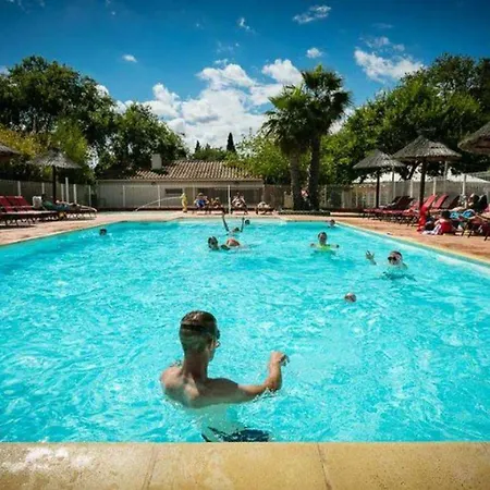 Confort Avec Terrasse - 4 Personnes - Api-1-52-1742 Villegly