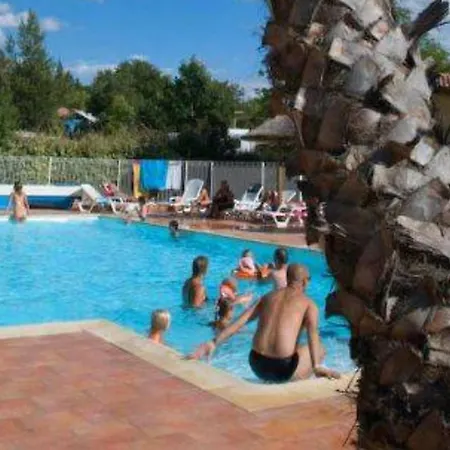 Confort Avec Terrasse - 4 Personnes - Api-1-52-1742 Villegly